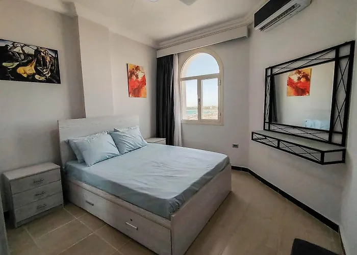 Апартаменты Sea View One Bedroom In Dreams *